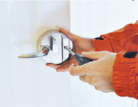 4.西尾市の玄関の鍵交換